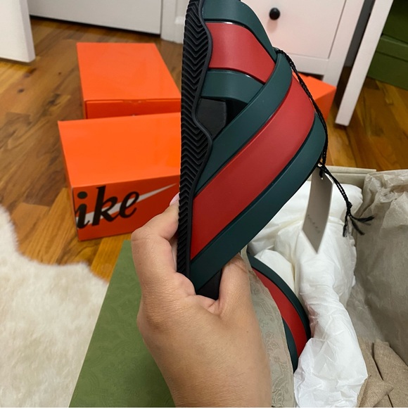 Gucci crisscross slides - Picture 3 of 5